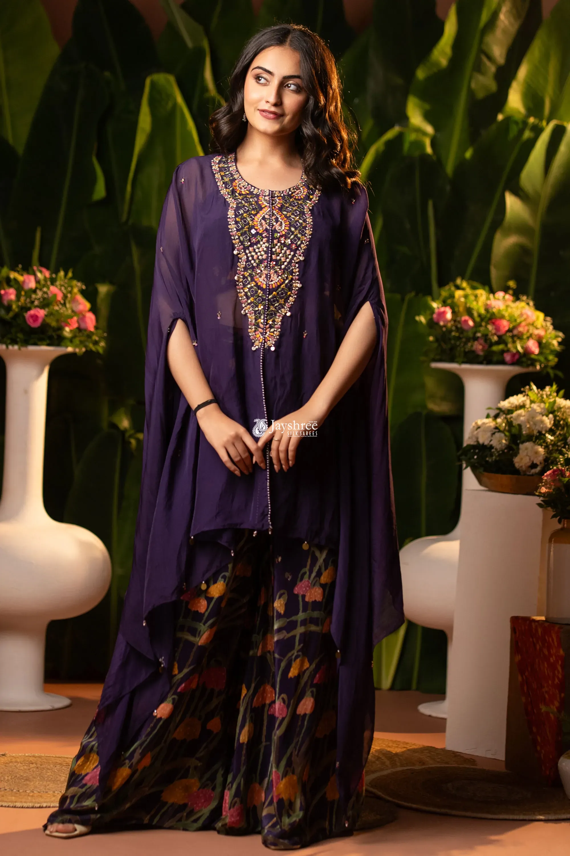 Beautifully Designed Cape Kaftan With Crafted Neckline And Printed Blouse Inner Flowy Palazzo Pants